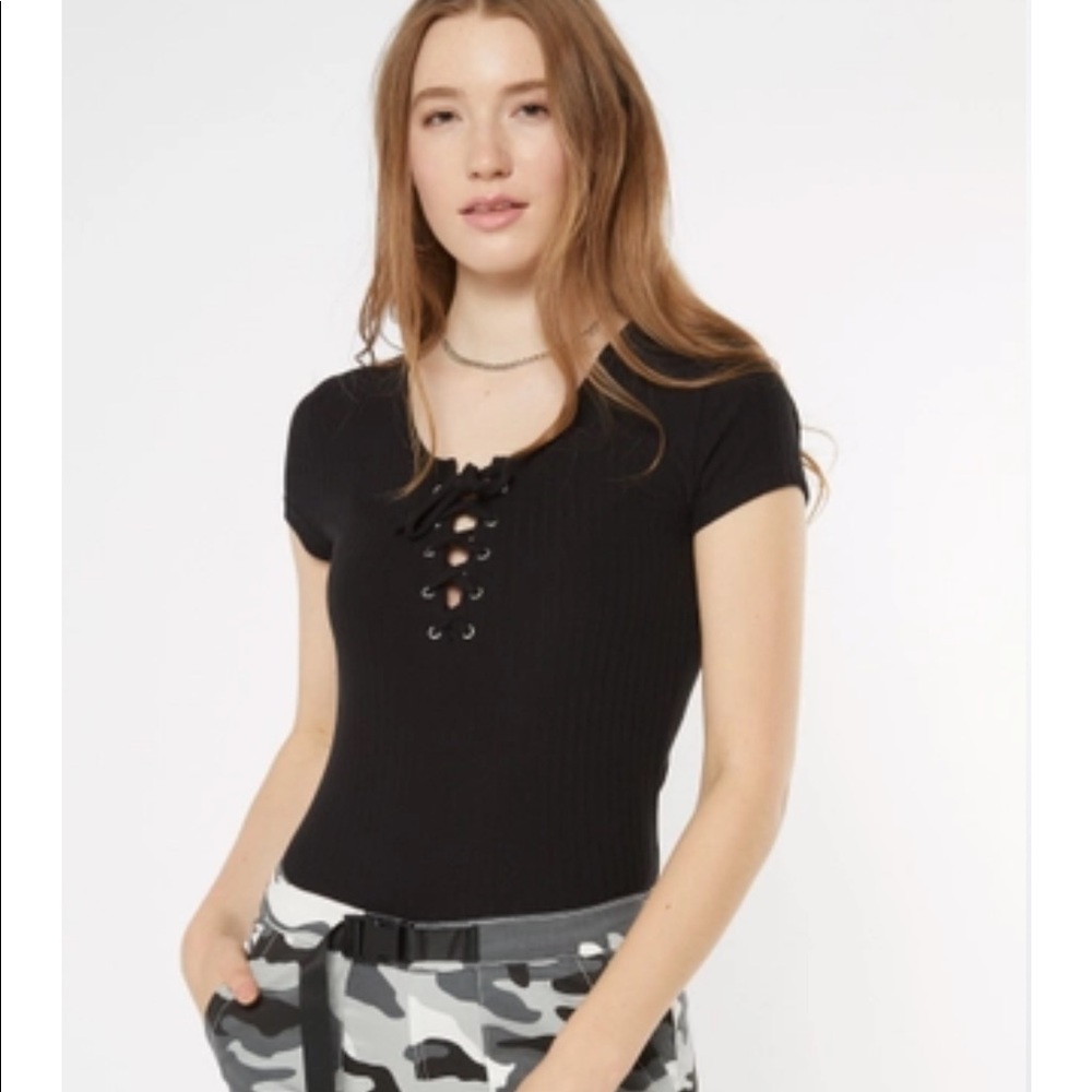 Rue21 New Black Grommet Lace Up Baby Tee size S